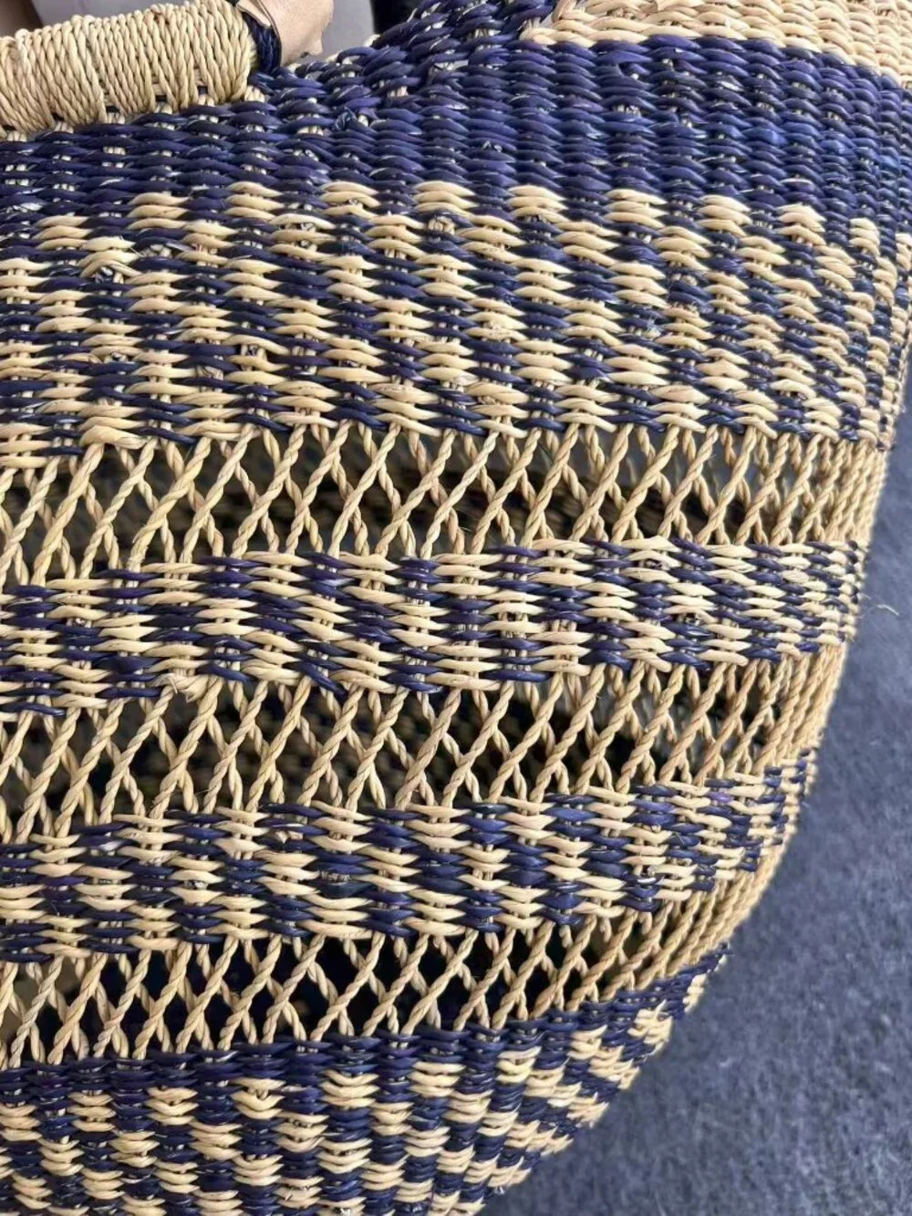 Brand New Bolga Large Handwoven Ghanaian Straw Market Tote Basket – Navy